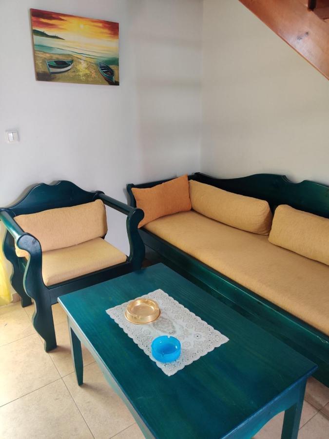 Livadia  Blue Sky Aparts מראה חיצוני תמונה