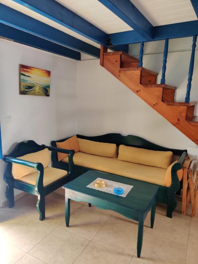 Livadia  Blue Sky Aparts מראה חיצוני תמונה